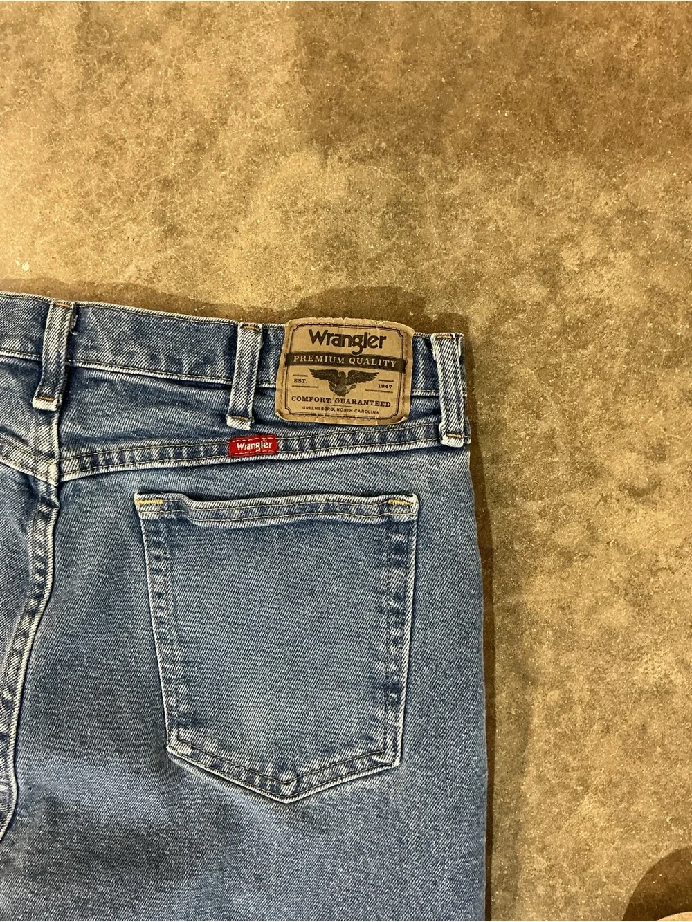 Wrangler Premium Quality Men’s Straight Leg Blue Jeans Classic Denim 36x34